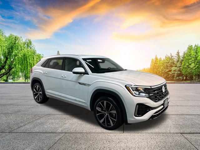 new 2026 Volkswagen Atlas Cross Sport car, priced at $53,456