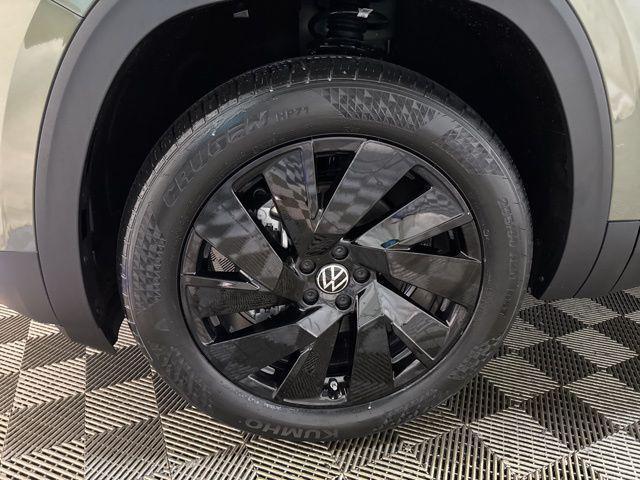 new 2026 Volkswagen Atlas car, priced at $44,309