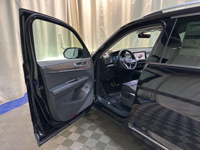 new 2026 Volkswagen Atlas car, priced at $54,053