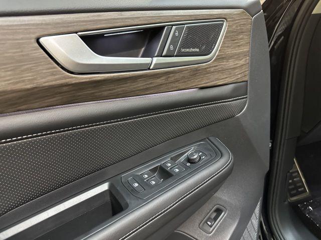 new 2026 Volkswagen Atlas car, priced at $54,053