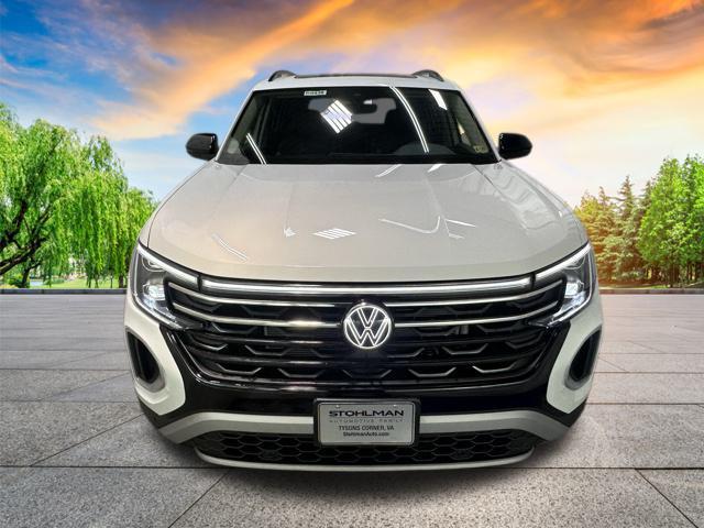 new 2024 Volkswagen Atlas car, priced at $43,853