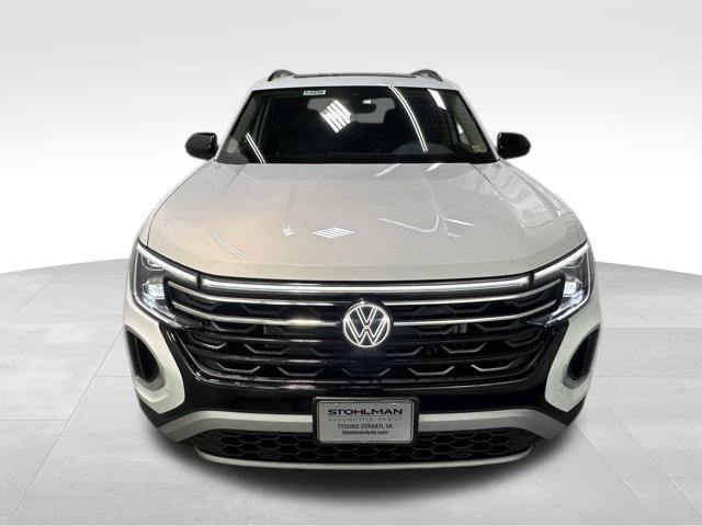 new 2024 Volkswagen Atlas car, priced at $45,603