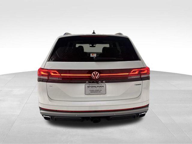 new 2024 Volkswagen Atlas car, priced at $45,603