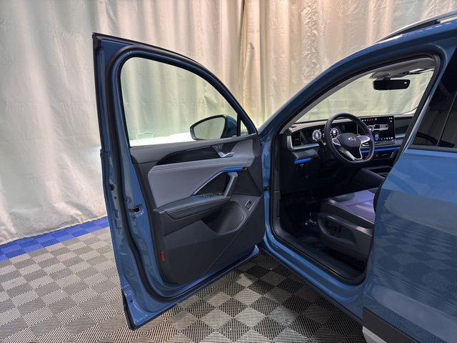 new 2026 Volkswagen Tiguan car, priced at $37,580