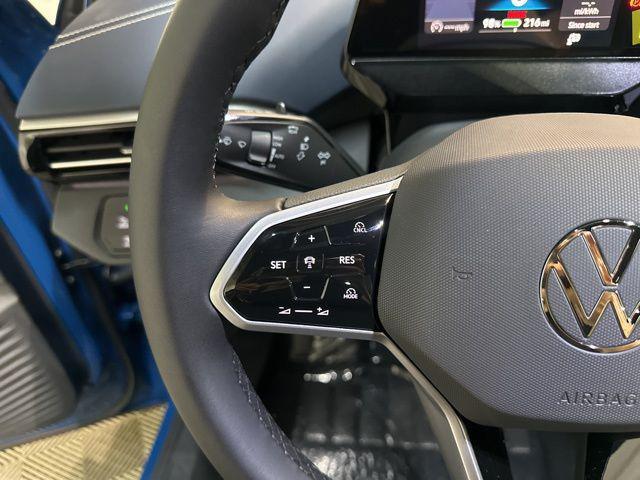 new 2025 Volkswagen ID.4 car, priced at $49,268