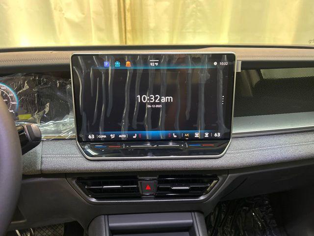 new 2025 Volkswagen Tiguan car, priced at $31,930