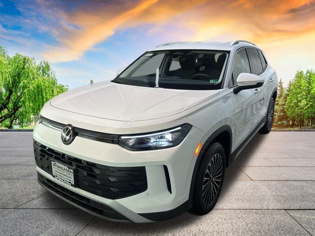 new 2025 Volkswagen Tiguan car, priced at $31,930