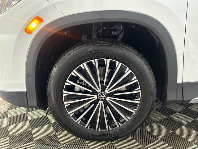 new 2025 Volkswagen Tiguan car, priced at $31,930