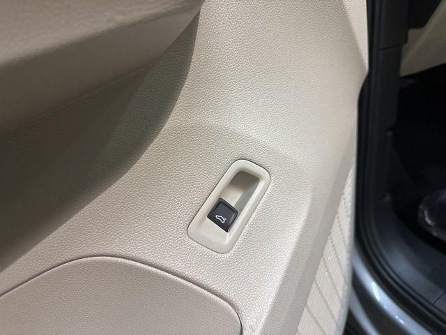 new 2026 Volkswagen Atlas car, priced at $44,309