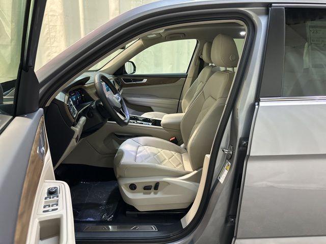 new 2026 Volkswagen Atlas car, priced at $44,309