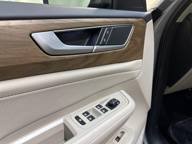 new 2026 Volkswagen Atlas car, priced at $44,309