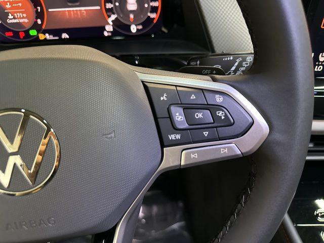 new 2025 Volkswagen Atlas car, priced at $43,726