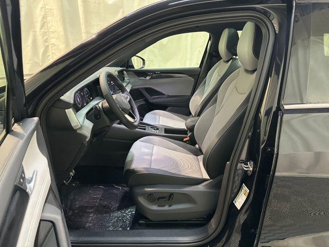 new 2025 Volkswagen Tiguan car, priced at $37,850