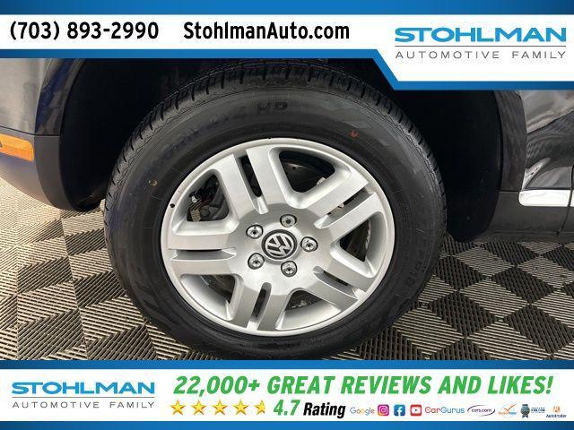 used 2006 Volkswagen Touareg car, priced at $5,900