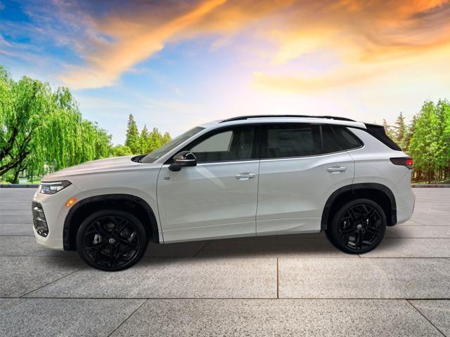 new 2025 Volkswagen Tiguan car, priced at $34,916