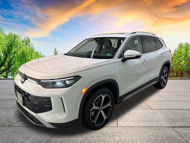 new 2025 Volkswagen Tiguan car, priced at $35,050