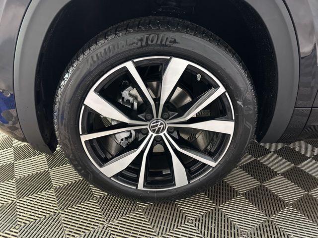 new 2026 Volkswagen Atlas car, priced at $53,589