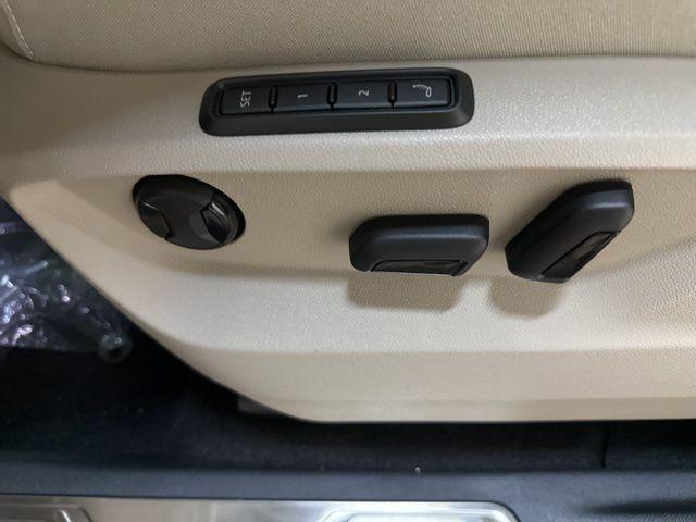 new 2026 Volkswagen Atlas car, priced at $53,589