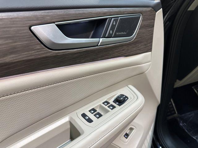 new 2026 Volkswagen Atlas car, priced at $53,589