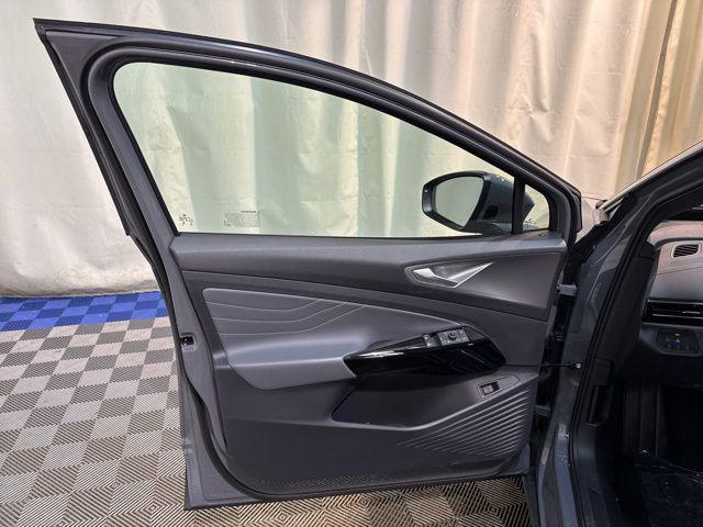 new 2025 Volkswagen ID.4 car, priced at $52,443