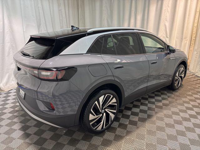 new 2025 Volkswagen ID.4 car, priced at $52,443