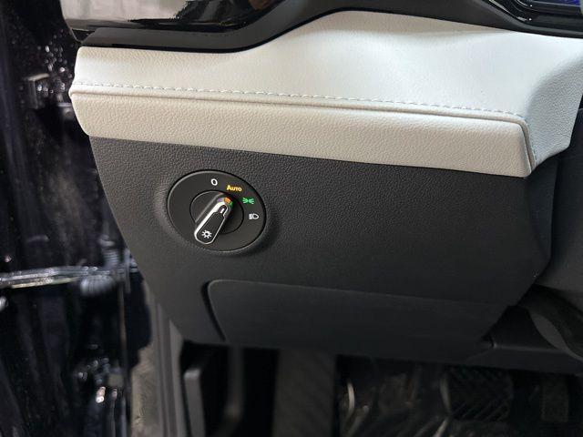 new 2025 Volkswagen Taos car, priced at $25,864