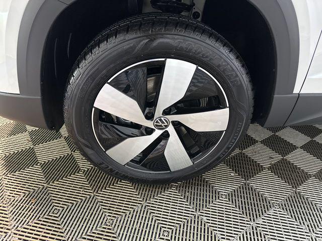 new 2025 Volkswagen Taos car, priced at $27,683