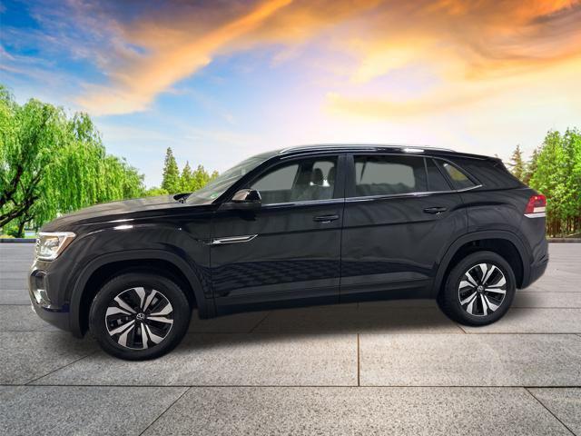 new 2026 Volkswagen Atlas Cross Sport car, priced at $40,592
