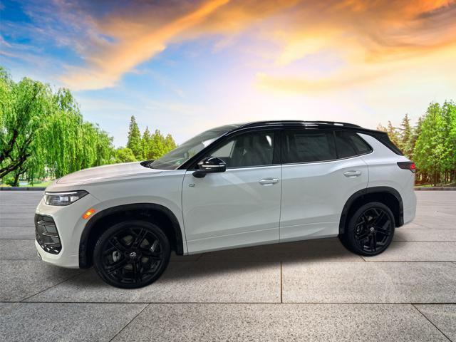 new 2025 Volkswagen Tiguan car, priced at $35,053