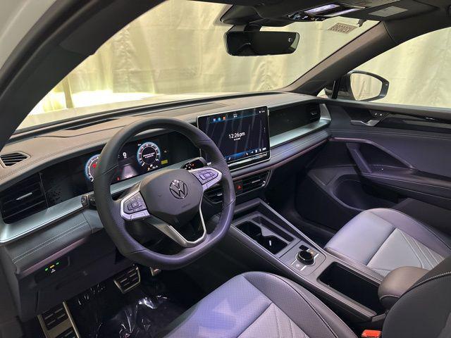 new 2025 Volkswagen Tiguan car, priced at $35,053