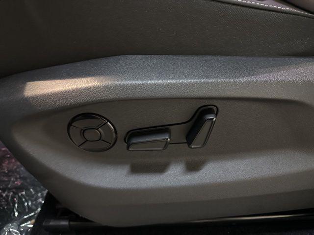 new 2025 Volkswagen Tiguan car, priced at $34,806