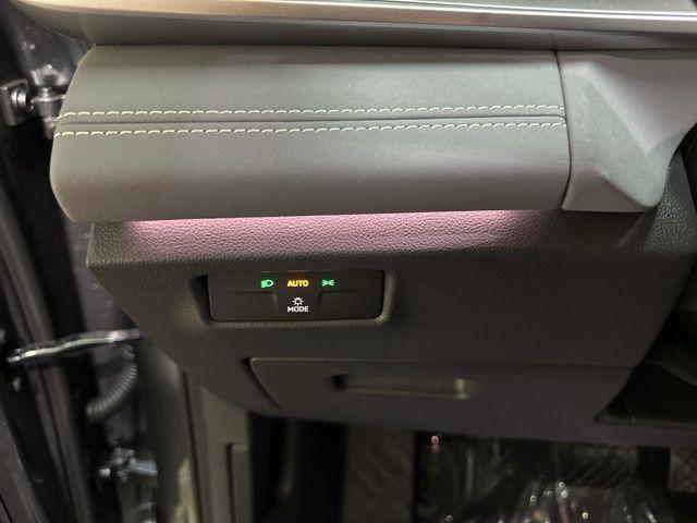 new 2025 Volkswagen Tiguan car, priced at $34,806