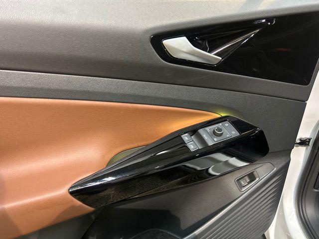 used 2021 Volkswagen ID.4 car, priced at $23,322