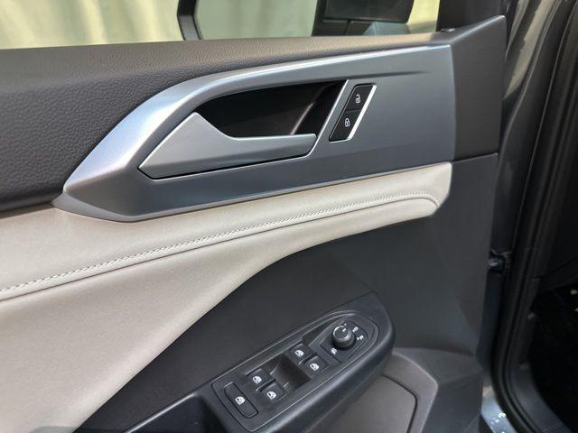 new 2025 Volkswagen Taos car, priced at $27,931