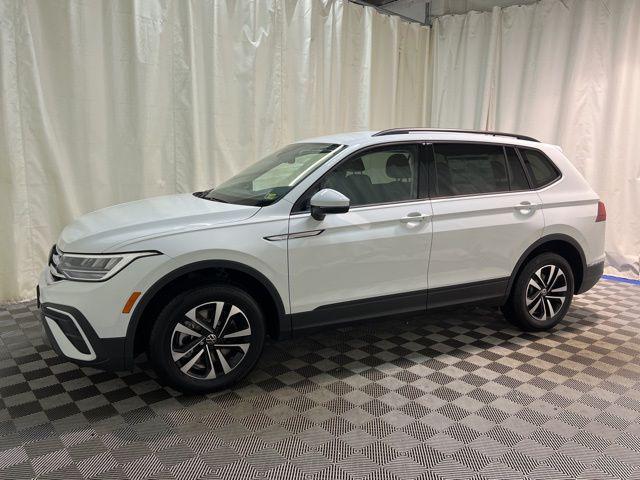 new 2024 Volkswagen Tiguan car, priced at $29,065