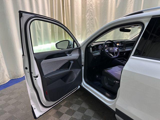 new 2026 Volkswagen Tiguan car, priced at $31,037