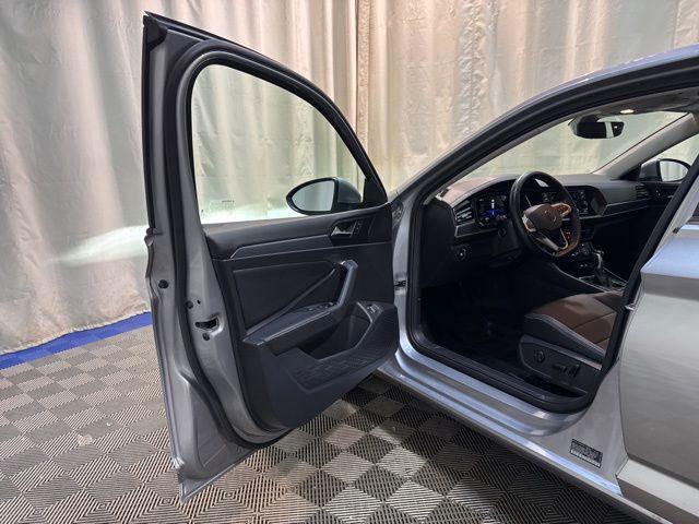 used 2023 Volkswagen Jetta car, priced at $21,258