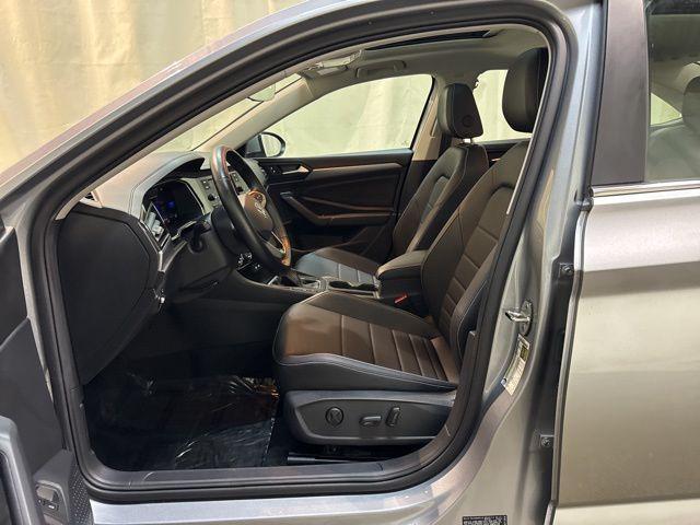 used 2023 Volkswagen Jetta car, priced at $21,258