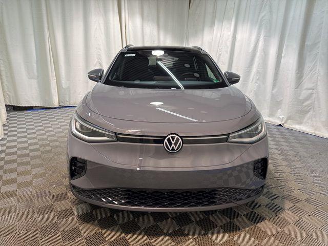 new 2025 Volkswagen ID.4 car, priced at $49,672