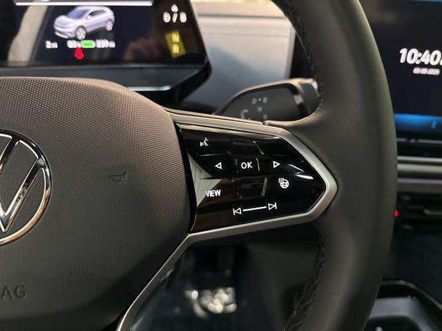 new 2025 Volkswagen ID.4 car, priced at $49,672