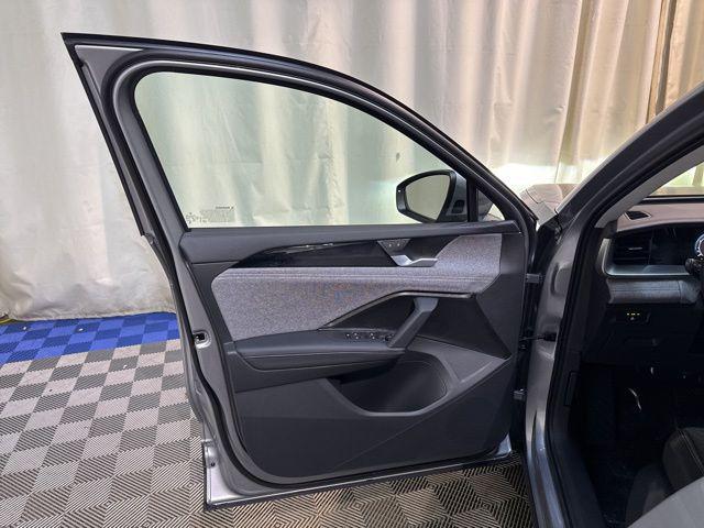 new 2025 Volkswagen Tiguan car, priced at $30,172
