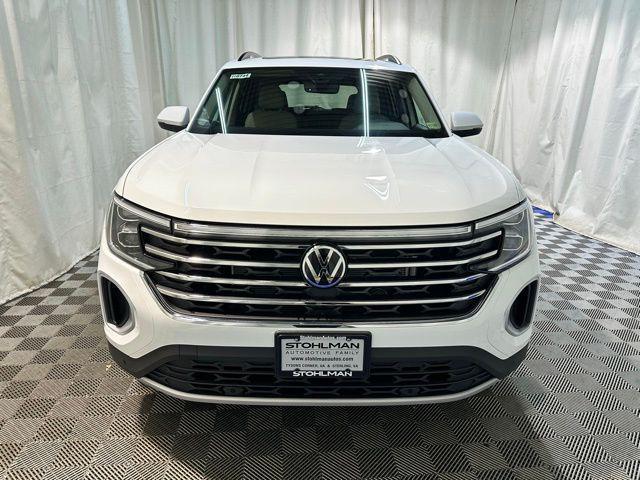 new 2025 Volkswagen Atlas car, priced at $44,471