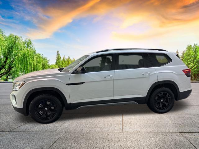 new 2026 Volkswagen Atlas car, priced at $48,677