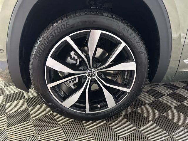 new 2026 Volkswagen Atlas car, priced at $54,187