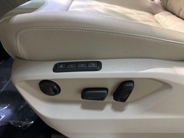 new 2026 Volkswagen Atlas car, priced at $54,187