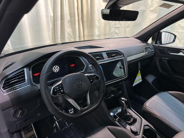 new 2024 Volkswagen Tiguan car, priced at $33,216