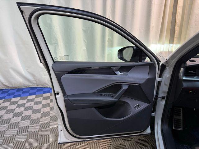 new 2026 Volkswagen Tiguan car, priced at $38,724