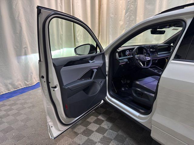 new 2026 Volkswagen Tiguan car, priced at $39,634
