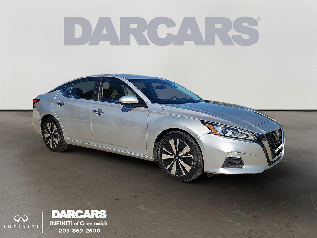 used 2022 Nissan Altima car, priced at $15,500