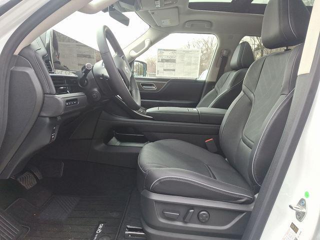 new 2025 INFINITI QX80 car, priced at $94,262